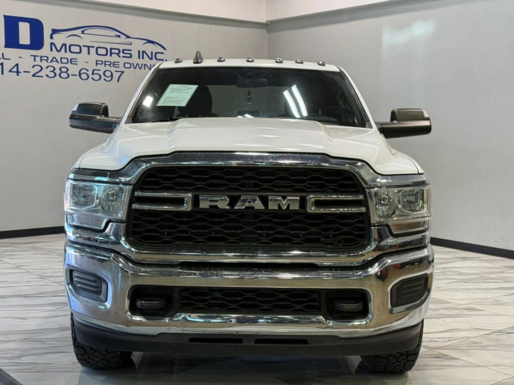 2021 RAM 3500 Image 3