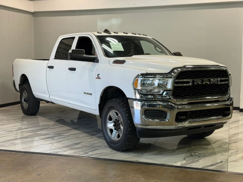 2021 RAM 3500 Image 4