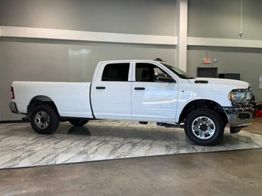 2021 RAM 3500 Image 5
