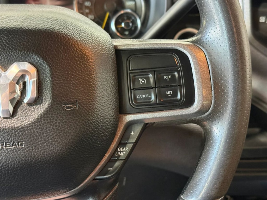 2021 RAM 3500 Image 15