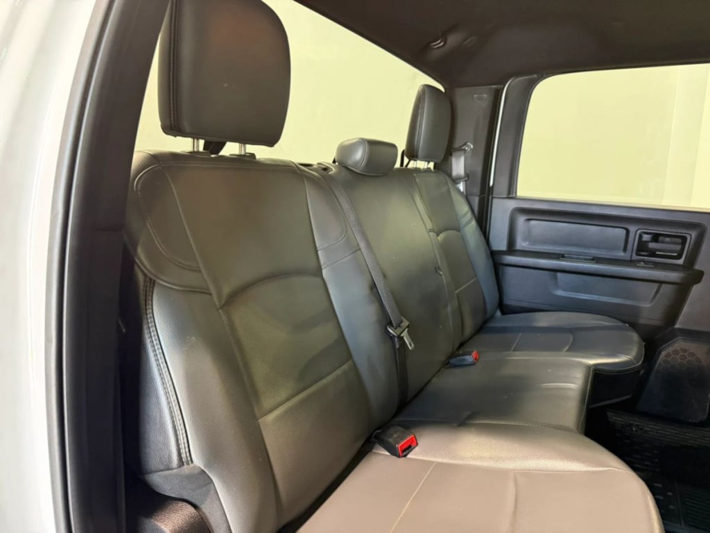 2021 RAM 3500 Image 27