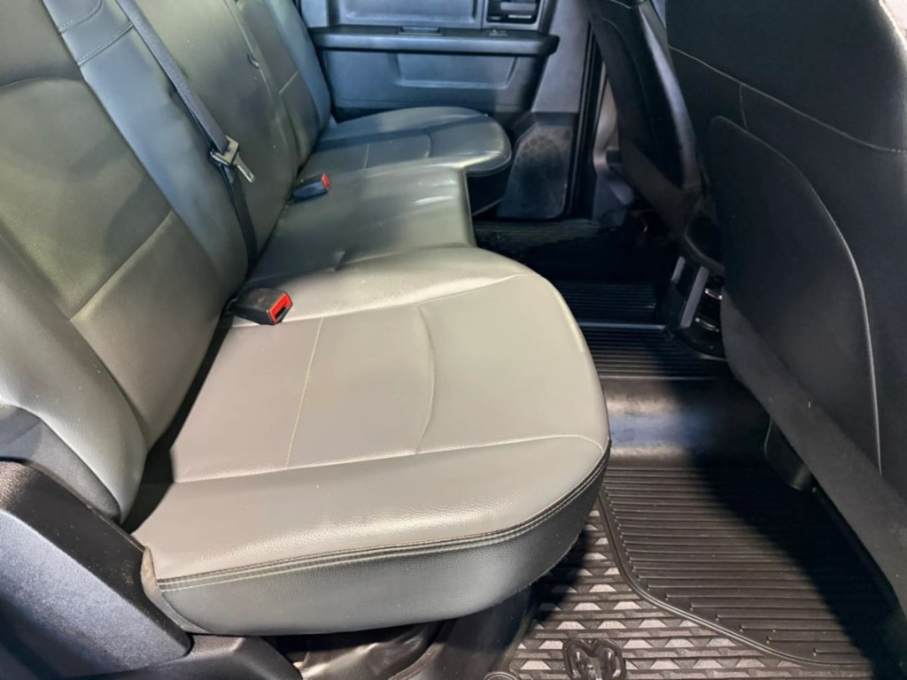 2021 RAM 3500 Image 28