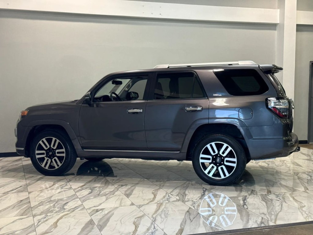 2015 Toyota 4Runner Image 9