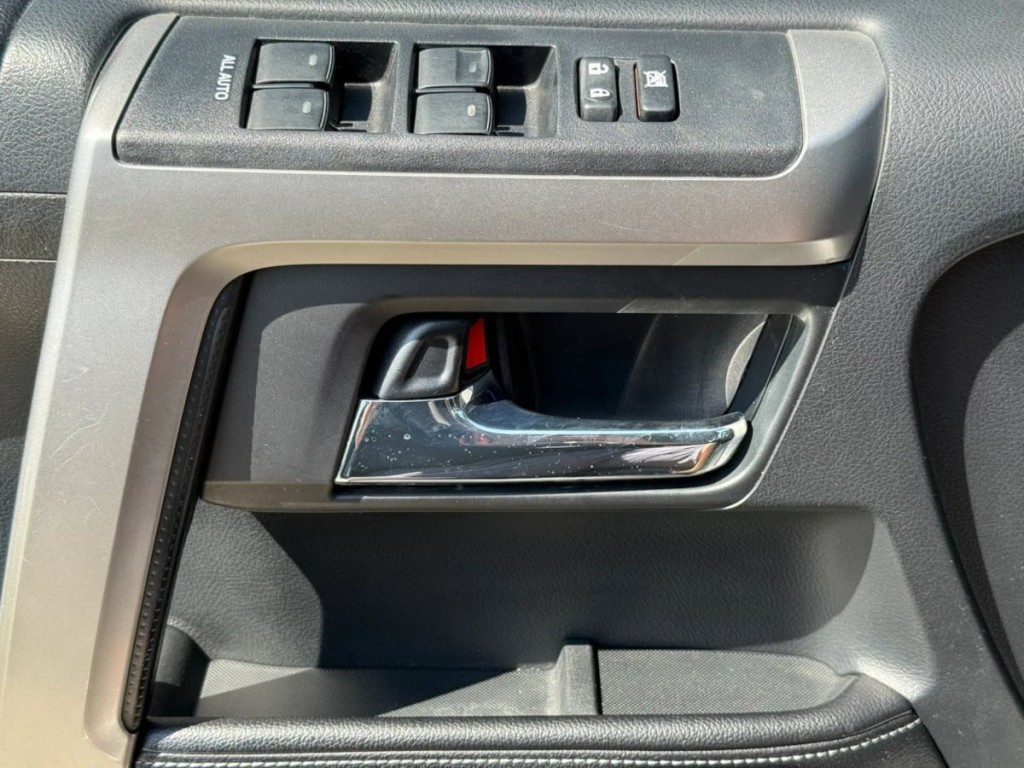 2015 Toyota 4Runner Image 11