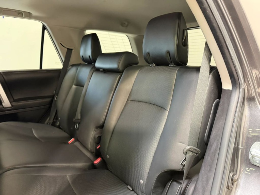 2015 Toyota 4Runner Image 24