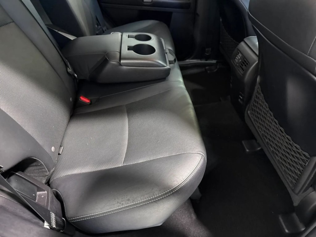 2015 Toyota 4Runner Image 30