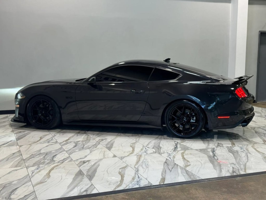 2023 Ford Mustang Image 9