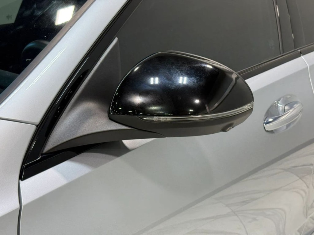 2023 Mercedes-Benz C-Class Image 10