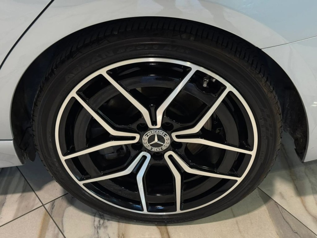 2023 Mercedes-Benz C-Class Image 30