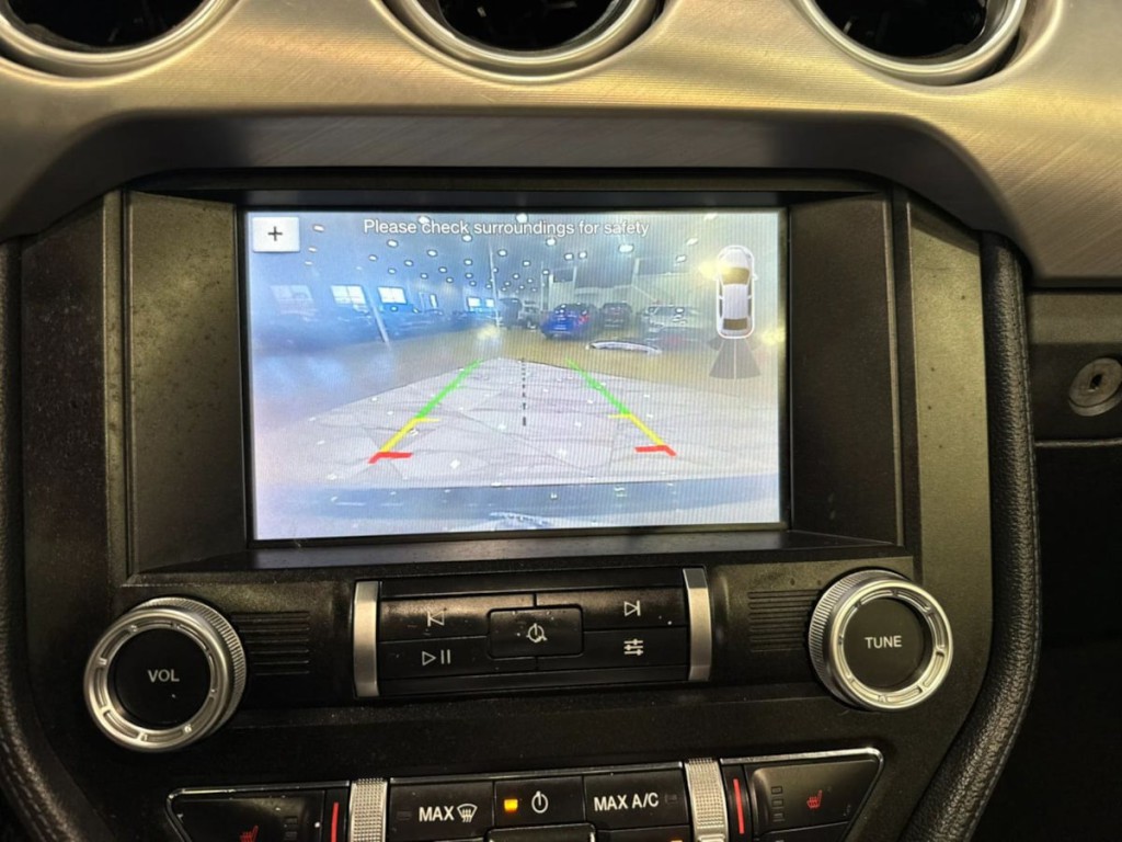 2019 Ford Mustang Image 21