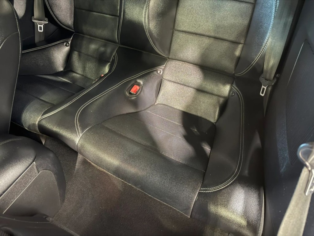 2019 Ford Mustang Image 26