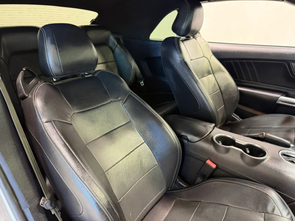 2019 Ford Mustang Image 27