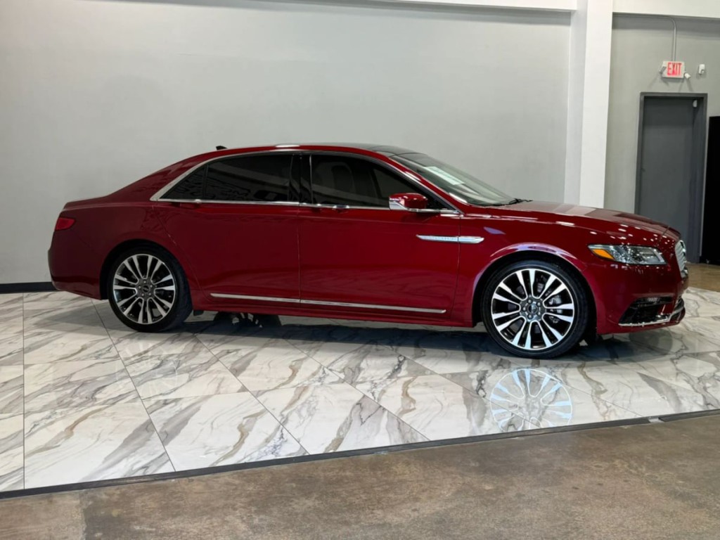 2018 Lincoln Continental Image 5