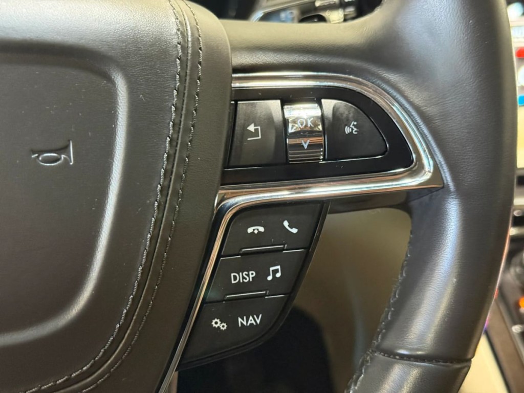 2018 Lincoln Continental Image 17