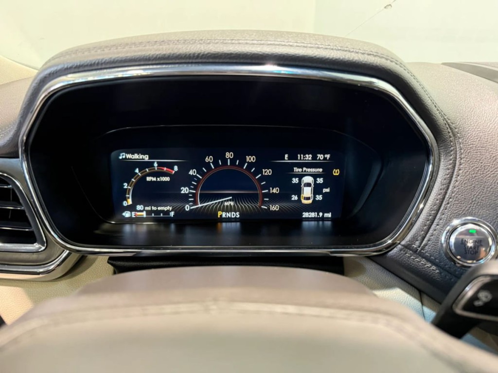 2018 Lincoln Continental Image 18