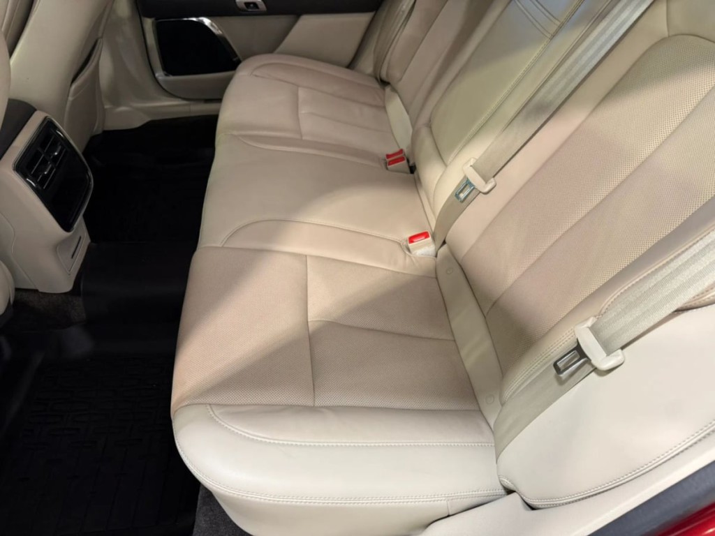 2018 Lincoln Continental Image 25