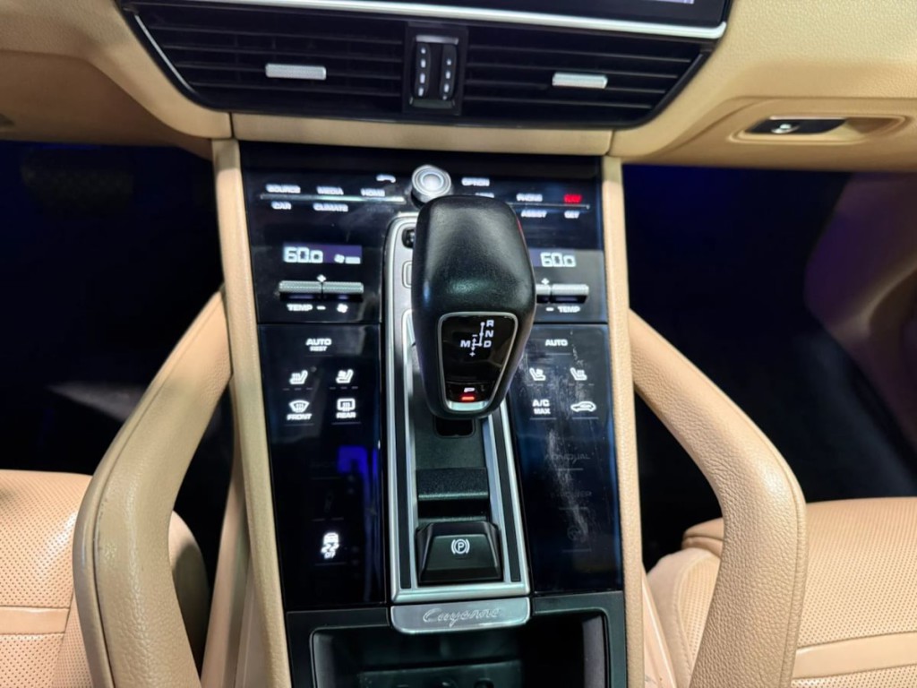2019 Porsche Cayenne Image 22