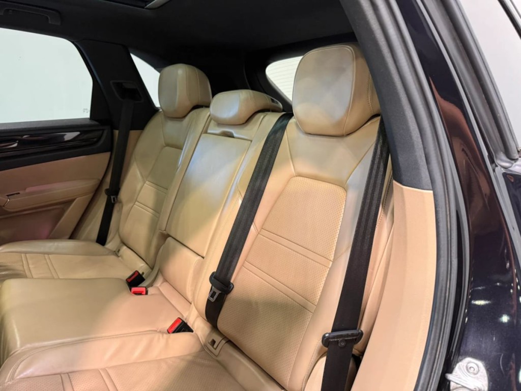 2019 Porsche Cayenne Image 25