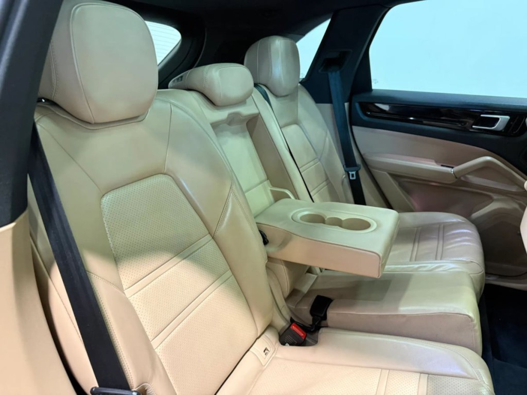 2019 Porsche Cayenne Image 30