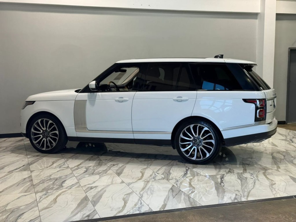 2019 Land Rover Range Rover Image 9