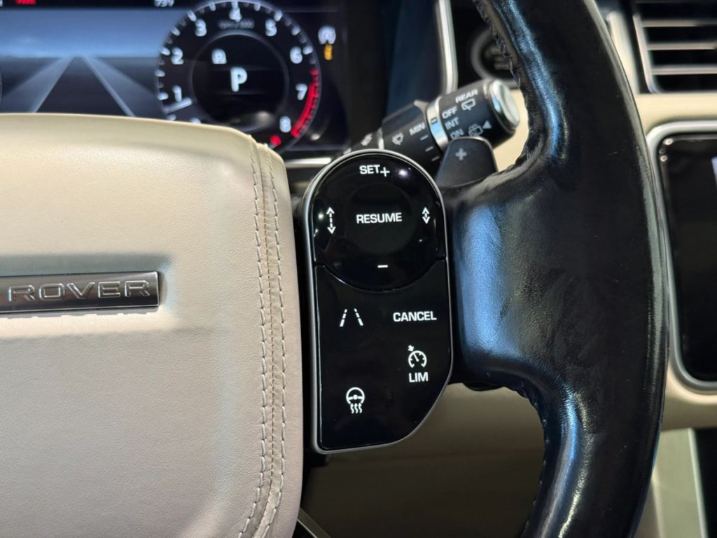 2019 Land Rover Range Rover Image 17