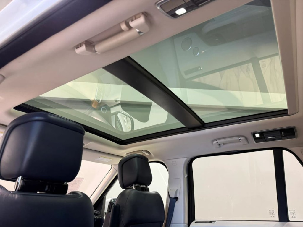 2019 Land Rover Range Rover Image 27