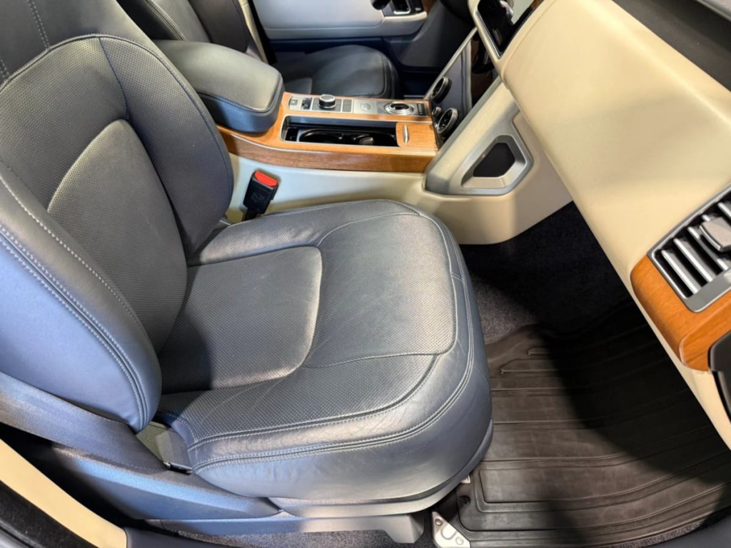 2019 Land Rover Range Rover Image 29
