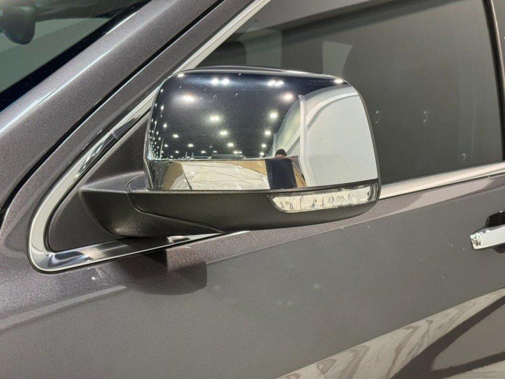 2017 Jeep Grand Cherokee Image 10