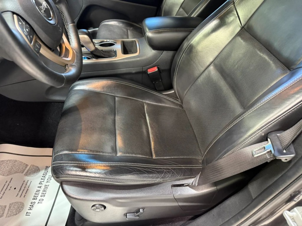 2017 Jeep Grand Cherokee Image 21