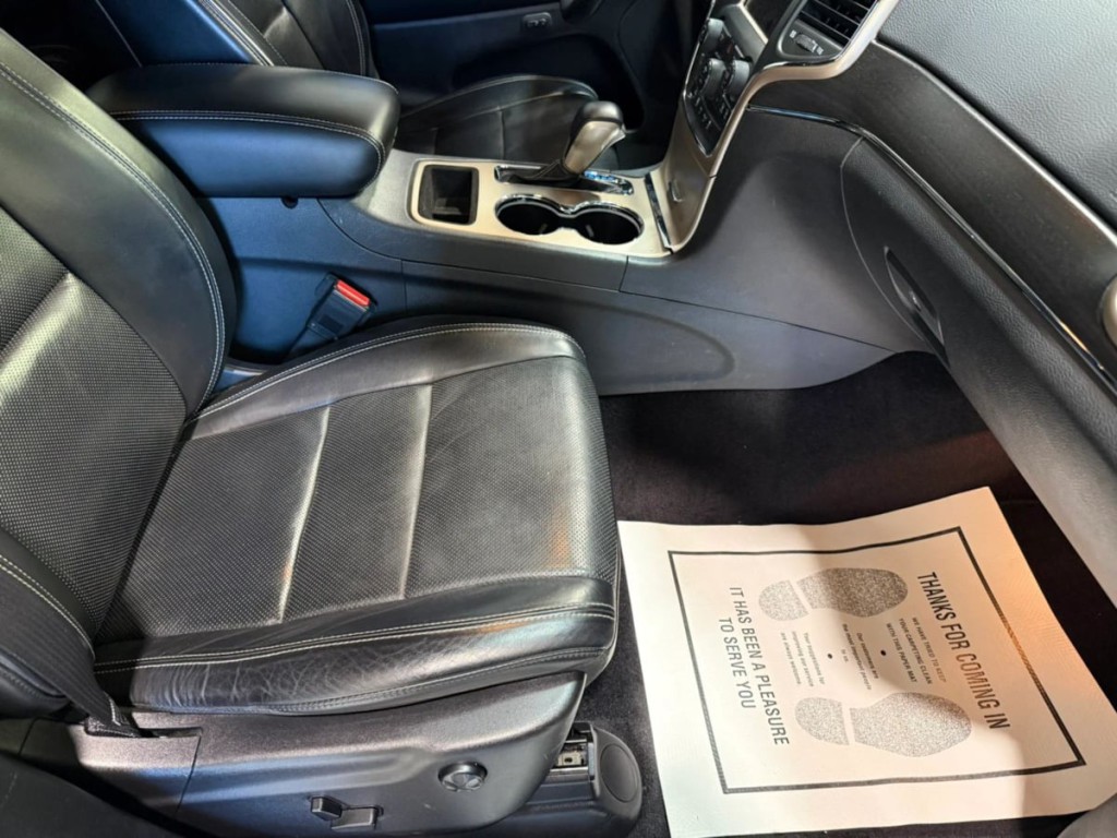 2017 Jeep Grand Cherokee Image 25