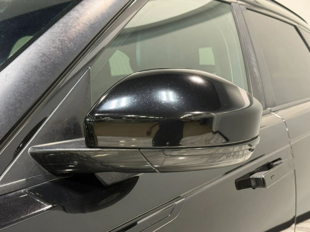 2020 Land Rover Range Rover Image 10