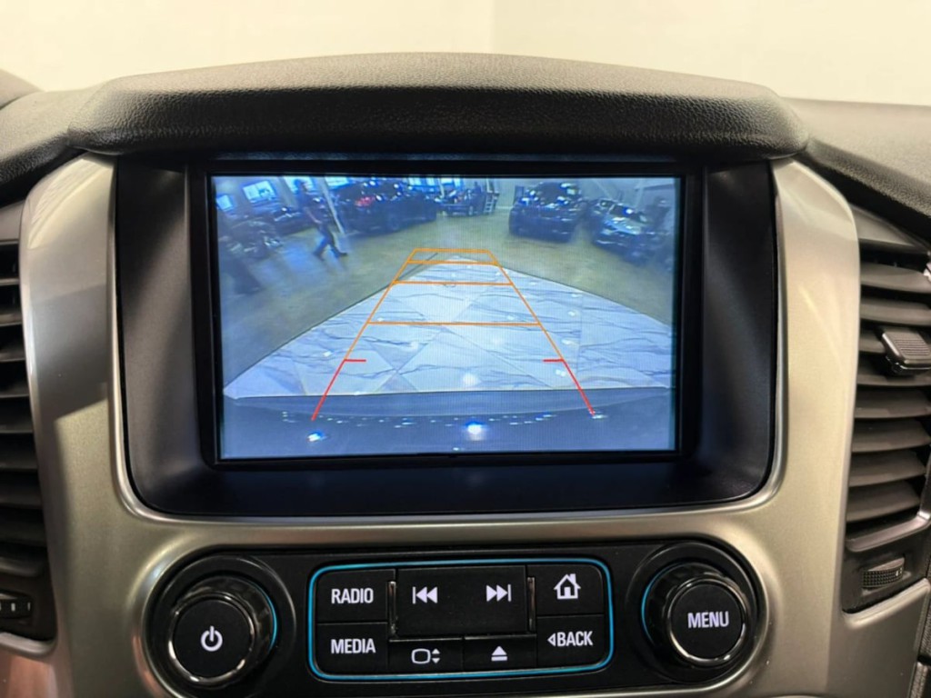 2017 Chevrolet Tahoe Image 19