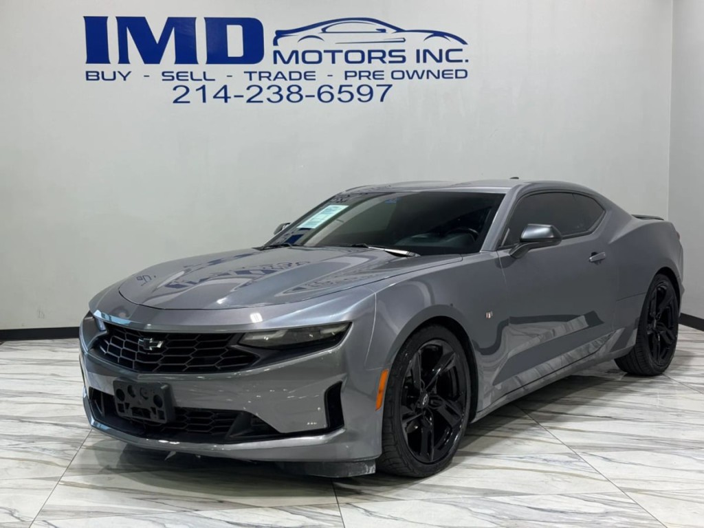 2021 Chevrolet Camaro Image 1