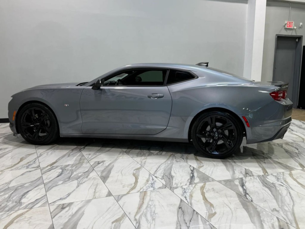 2021 Chevrolet Camaro Image 9