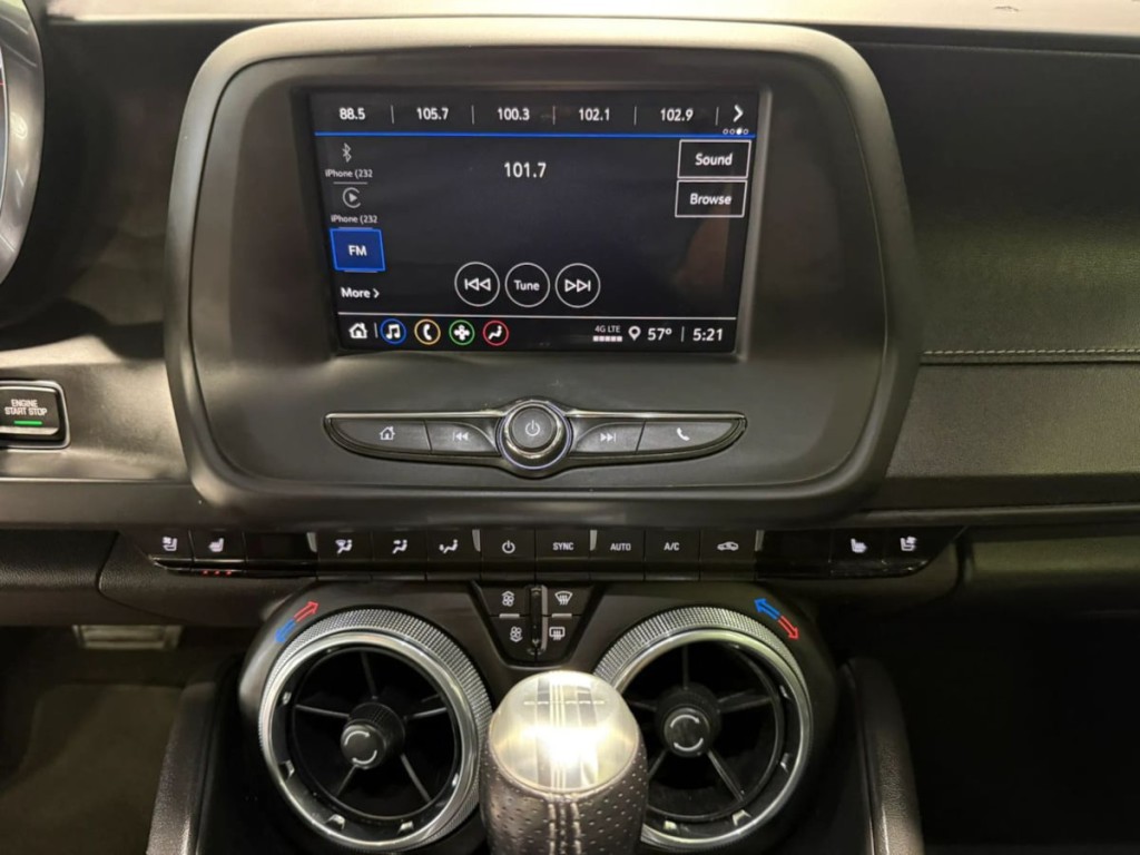 2021 Chevrolet Camaro Image 18