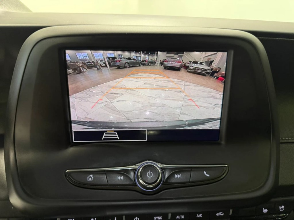 2021 Chevrolet Camaro Image 19