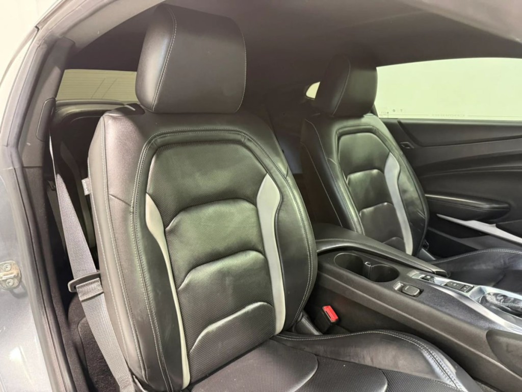 2021 Chevrolet Camaro Image 25