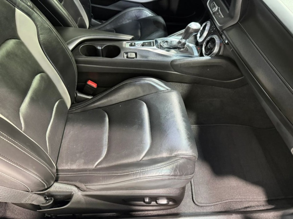 2021 Chevrolet Camaro Image 26