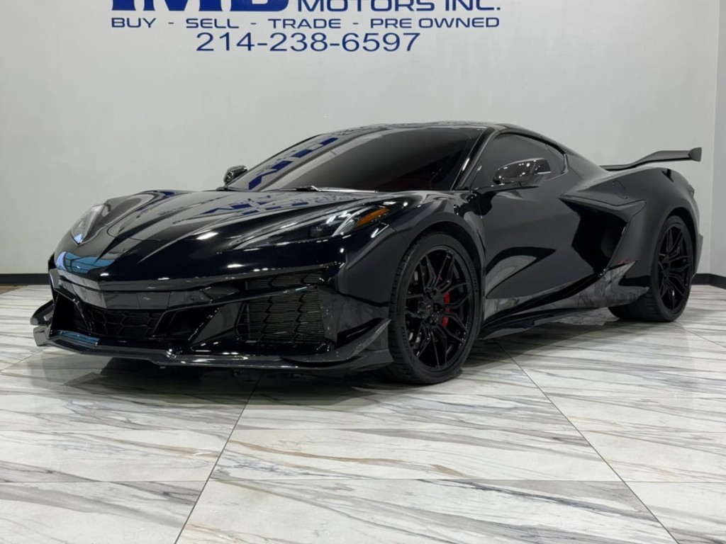 2024 Chevrolet Corvette Image 2