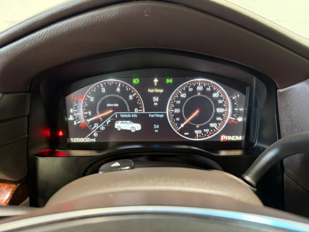 2015 Cadillac Escalade Image 17