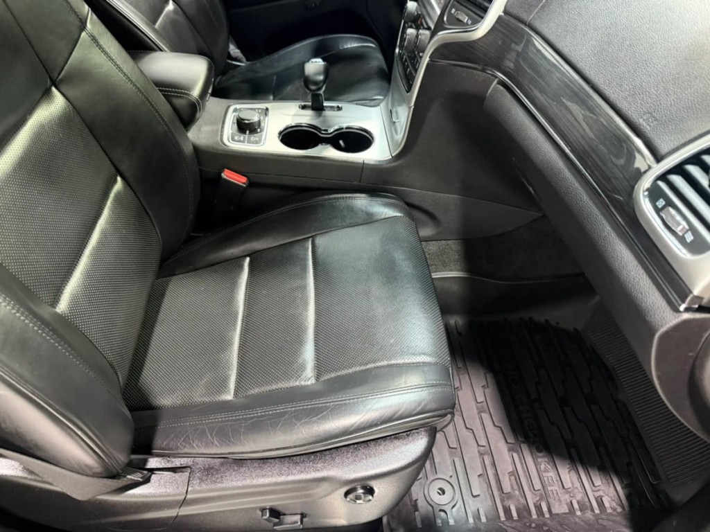 2015 Jeep Grand Cherokee Image 28
