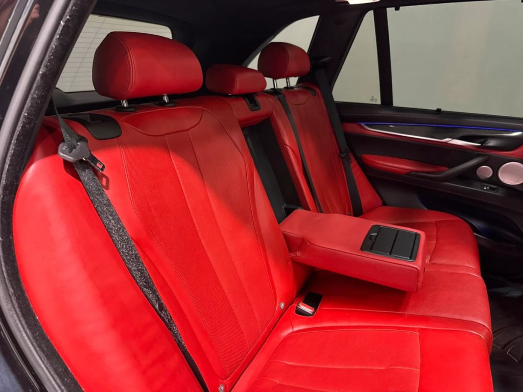 2017 BMW X5 Image 28