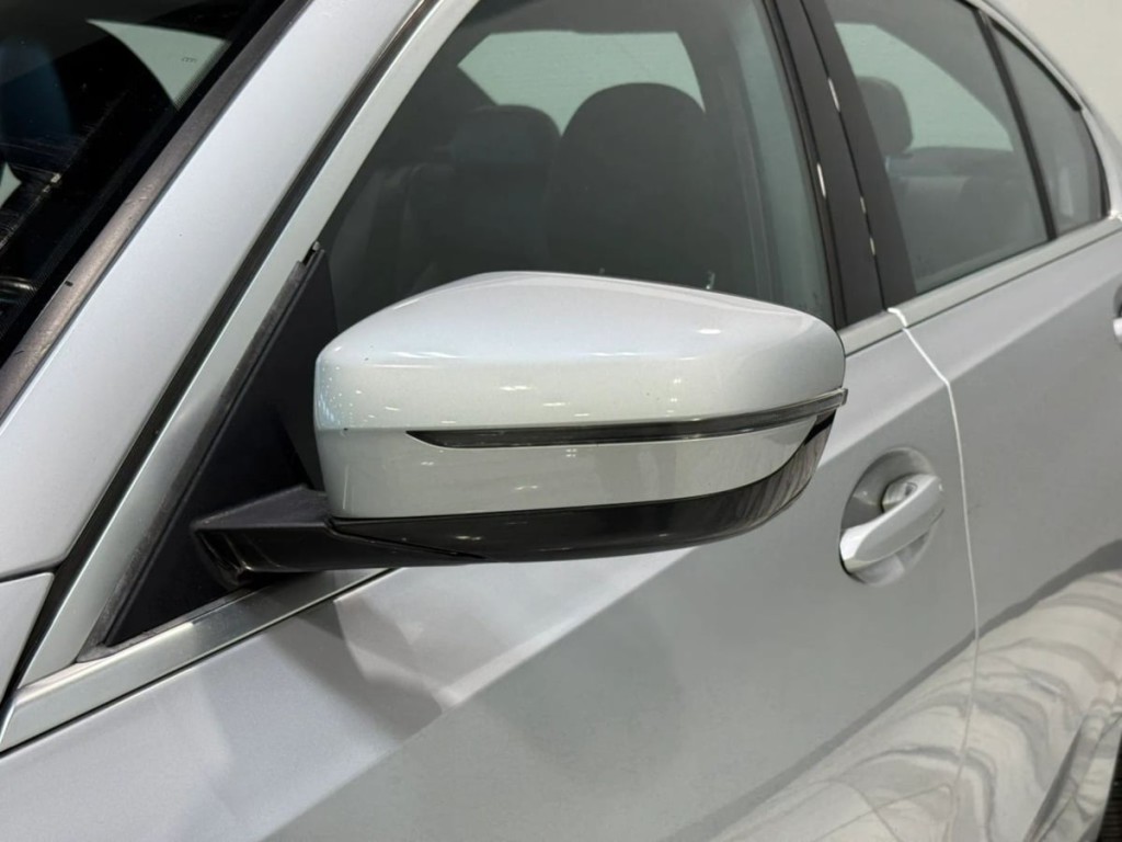 2020 BMW 3 Series Image 10