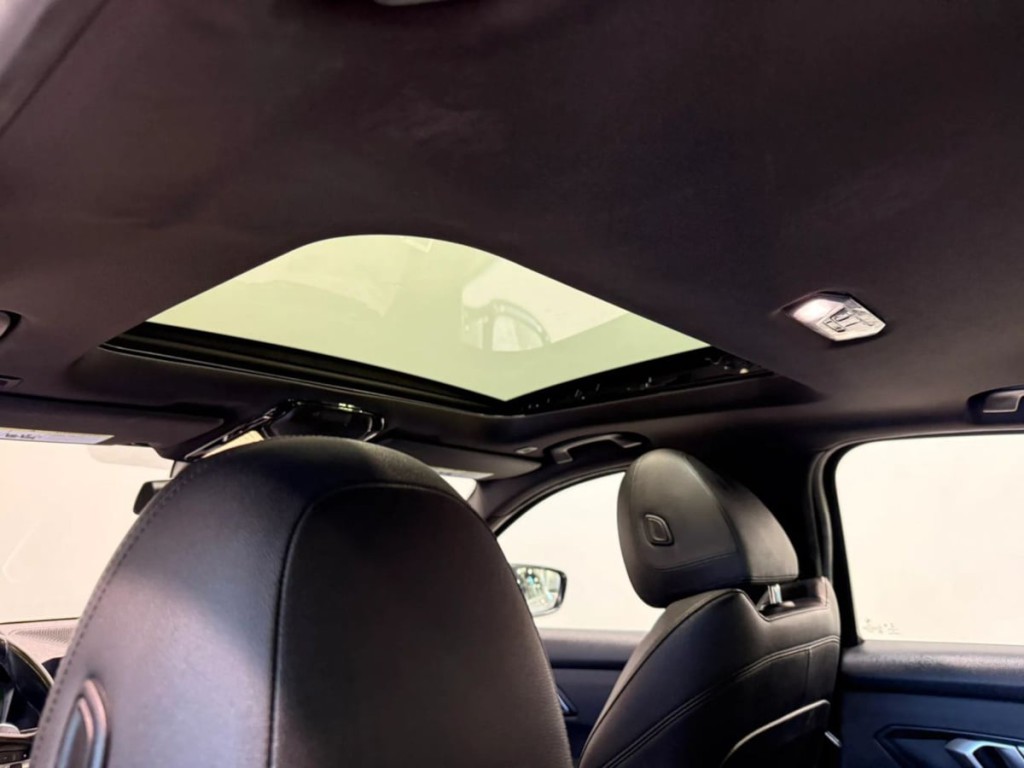 2020 BMW 3 Series Image 27