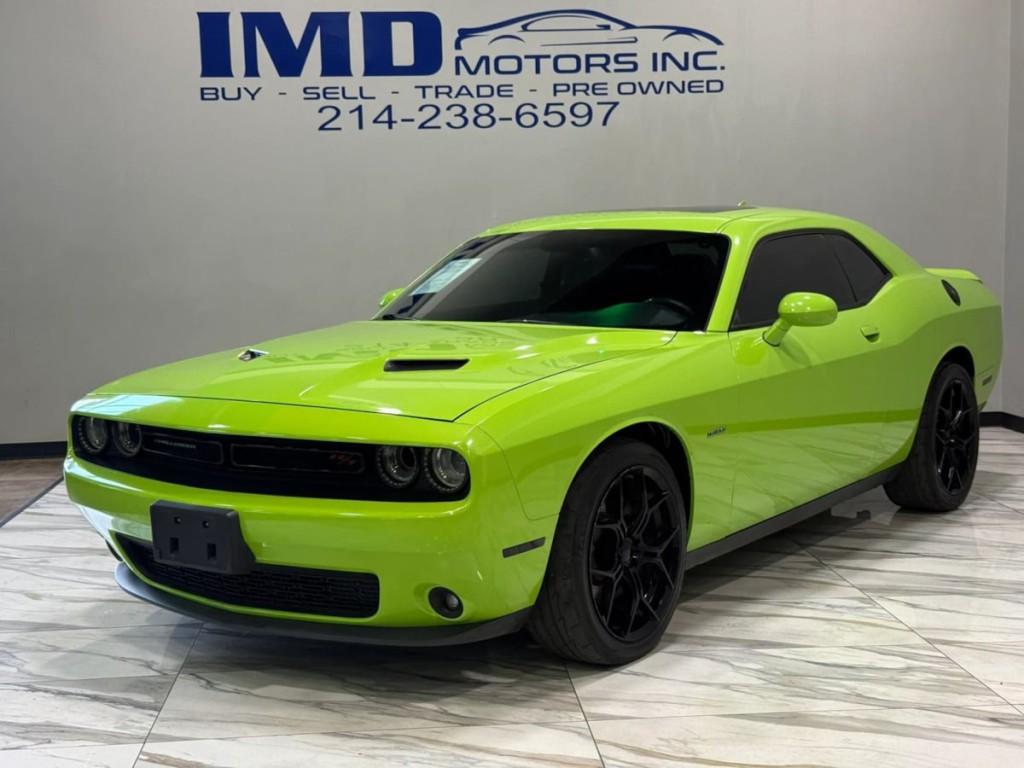 2015 Dodge Challenger Image 1