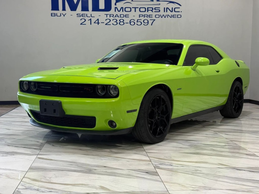 2015 Dodge Challenger Image 2