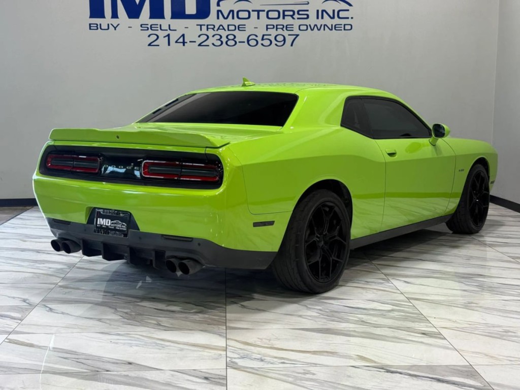 2015 Dodge Challenger Image 6