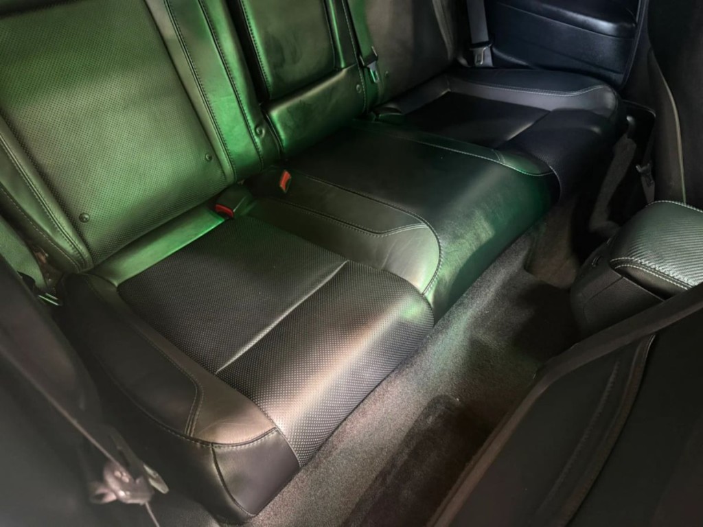 2015 Dodge Challenger Image 29