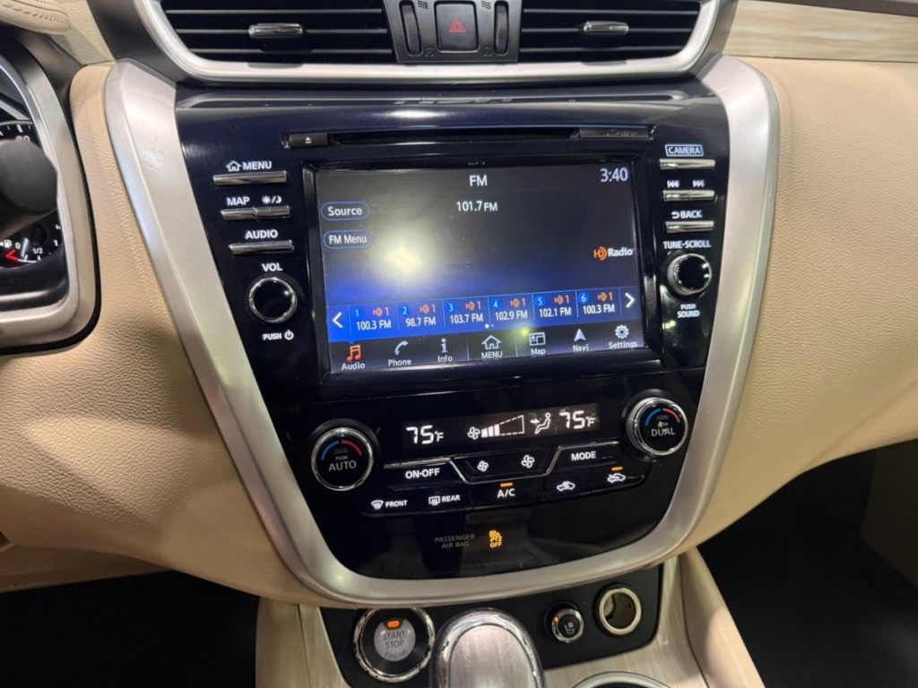 2016 Nissan Murano Image 19