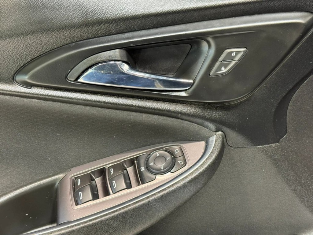 2021 Chevrolet Malibu Image 11